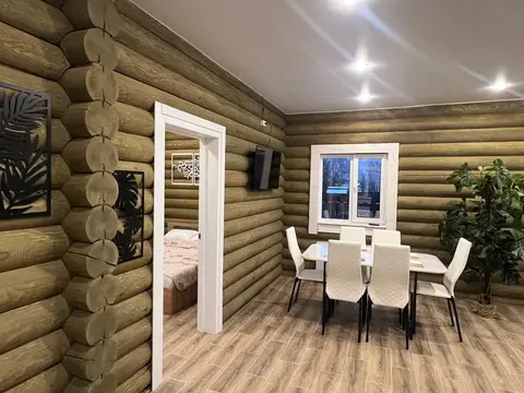 Гостиная домика из сруба