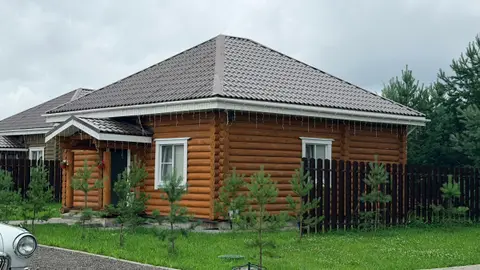 Дом из сруба в загородном комплексе «Морозко»