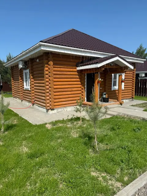 Дом из сруба в загородном комплексе «Морозко»